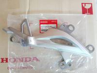 สเตย์พักเท้า ข้างขวา+R แท้ศูนย์ Honda Wave125i ปลาวาฬ