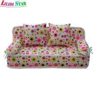 LS【ready stock】Lovely Miniature Furniture Flower Print Sofa Couch With 2 Cushions dollของเล่นผู้ หญิงตุ้กตาน่ารักๆของเล่นเด็ก1ขวบ【cod】