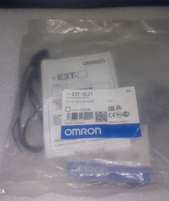 new  OMRON  Ultra Compact and Slim Photoelectric Sensor With Built-in Amplifier [E3T] (E3T-SL21 2M)  (เหลือจากงาน)