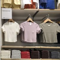 UNIQLO เสื้อโค้ทชุดผ้าฝ้ายใหม่สำหรับผู้หญิง2022ฤดูร้อน UNIQLO เสื้อโค้ทเสื้อยืดคอปกซี่โครงสั้น Y446802สำหรับผู้หญิง