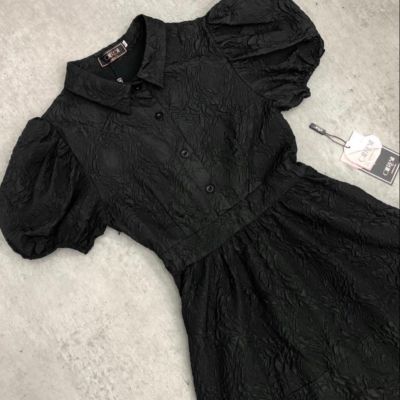 P005-007 PIMNADACLOSET - Black Floral Embossed A-Line Dress