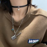 [COD] Korean version of retro gold and silver contrast guitar pendant womens single light luxury high fashion all-match