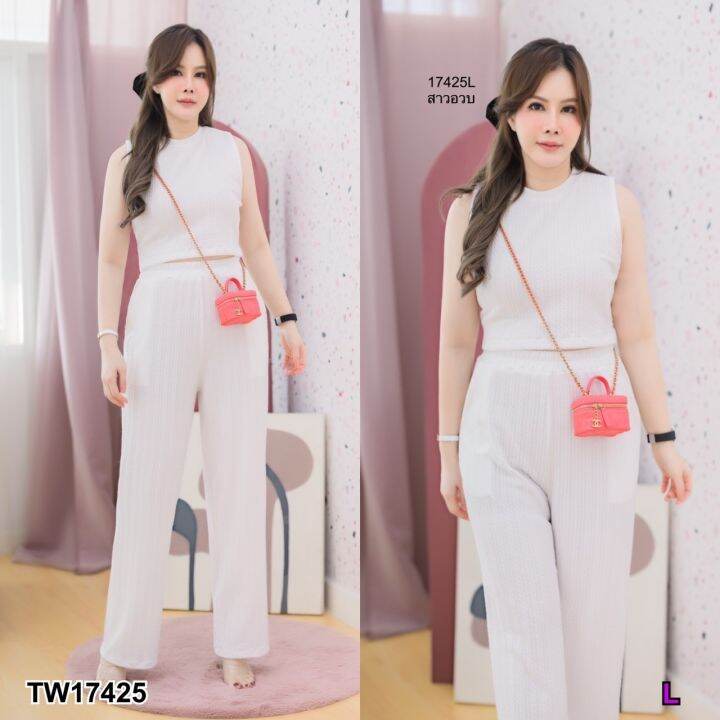 tw17425-set-สาวอวบ-2-ชิ้น-เสื้อกล้ามคอบ-กางเกงขายาว