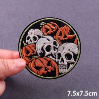 Rock Patch Skullเหล็กบนแพทช์สำหรับเสื้อผ้าสติกเกอร์แพทช์ปักบนเสื้อผ้าDIY Applique Blagesบนเสื้อผ้าDecor-EDCNM SHOP