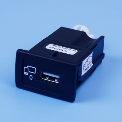 Multimedia Conn Unit USB Port A2138203200 For Benz E-CLASS W213 C238 2017-2019