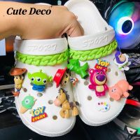 【 CuteDeco】Simple And Cute Pink (26 Types) Little Black Bear / Penguin / Strawberry Bear Charm Button Deco/ Cute Jibbitz Croc Shoes Diy / Charm Resin Material For DIY