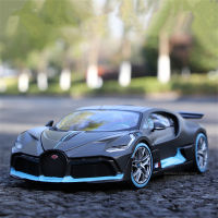 1:24 Bugatti DIVO ล้อแม็กรถสปอร์ตรุ่น D Iecasts โลหะของเล่นยานพาหนะรถรุ่นจำลองแสงเสียงคอลเลกชันของขวัญเด็ก