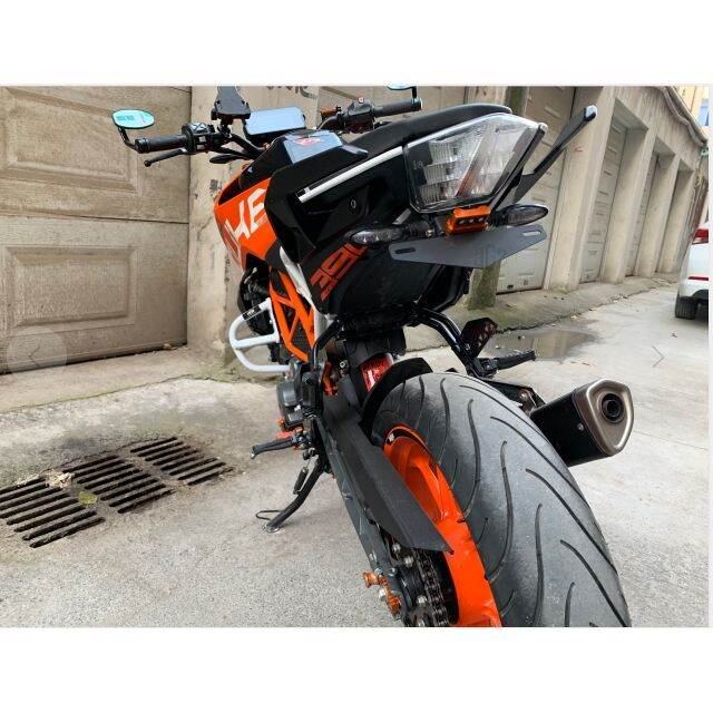 ที่วางป้ายทะเบียนรถจักรยานยนต์-ktm-duke-125-250-390-200-motorcycle-license-number-plate-holder-with-led