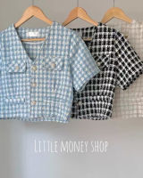 Little money shop 966 เสื้อแขนสั้นคอวี เนื้อผ้าทวิต กระดุมมุกผ่าหน้า ใช้งานได้จริง แต่งกระเป๋าหลอกด้านหน้า สวยหรูมาก H73