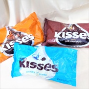 Kẹo Socola Kisses Đủ Vị Milk Chocolate Dark Chocolate Almonds 315-340g Mỹ