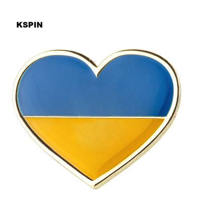 ป้ายเข็มกลัดการ์ตูนธงเข็มกลัดธงรูปร่างหัวใจยูเครน