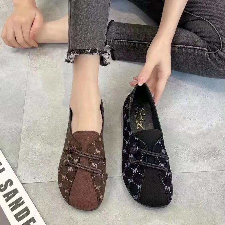 shallow-mouth-soft-sole-pea-shoes-for-womens-spring-and-autumn-2023-new-flat-bottom-casual-and-comfortable-one-step-moms-shoes