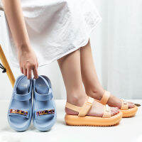 2021 summer cross-border foreign trade fashion outer wear ladies thick-soled outdoor open-toed beach sandals