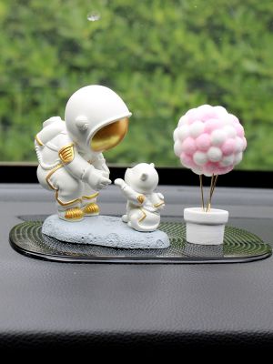 Web celebrity astronauts car small place onboard scented perfume creative senior feeling astronaut interior decoration products