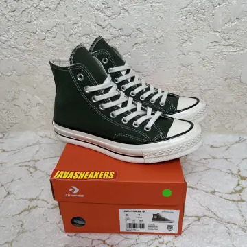 Sepatu converse deals army