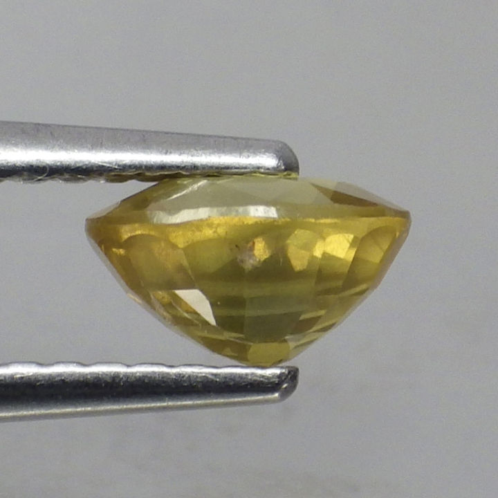 พลอย-แซฟไฟร์-บุษราคัม-แท้-ธรรมชาติ-natural-yellow-sapphire-1-35-กะรัต