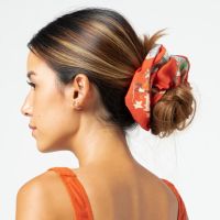 MADAGASCAR SCRUNCHIE