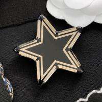 Brand Fashion Jewelry Vintage Acrylic Style Star Brooch Sweater Jewelry Light Gold Color Fine Top Quality Cute Lovely Jewelry