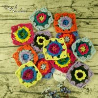 202150pcs Square Handmade Crochet Doilies Table Mats Pad Crochet Flowers Clothes Patch Accessory Photography Props Coaster 9cm