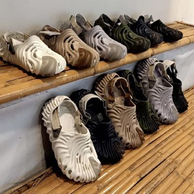รองเท้า Crocs Bembury แบบสวม มาใหม่ งานสวยเบา มี5สีใส่สบาย กันลื่นได้  พร้อมส่งจากไทย