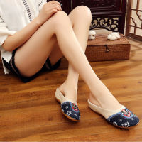 Veowalk Vintage Women Linen Cotton Closed Toe Flat Slippers Summer Comfortable Mules for Ladies Chinese Style Fabric Shoes