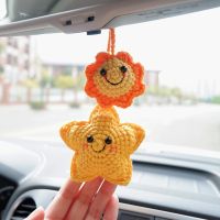 【LZ】❈∏❁  Crochet Smiley Face Sun   Star Car Espelho Acessório Bonito carro pendurado Interior carro acessório retrovisor espelho decoração Gadgets