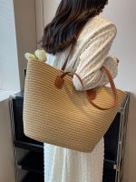 Woven straw bag womens large capacity 2023 new vegetable basket shoulder bag summer popular explosive style commuter tote bag 【QYUE】
