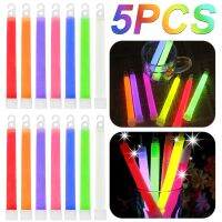 【LZ】✁∈  5pcs 6 Polegada Outdoor Glow Sticks Emergência impermeável Concert Party Light Stick com gancho Non-toxic Caminhadas Camping Equipment