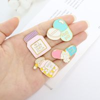 【YF】 Pill Brooch Pharmacy Heart-shaped Band-aid Medicine Bottle Pins Fashion Badge