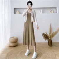 เสื้อผ้าแฟชั่นสำหรับสุภาพสตรี Super-large code 300 catties fat MM strap female han edition show thin render ice silk dress skirt leisure dress tide