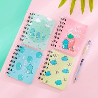 EVERLEYY Planner สมุดออกกำลังกายแบบพกพาสมุดไดอารี่นักเรียนสมุดบันทึก A7ทำรายงานด้วยมือสมุดบันทึกแบบมีขดลวดการ์ตูนไดโนเสาร์