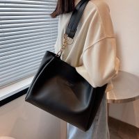 College students go to class work commute large-capacity small high-end tote bag female 2023 new shoulder bag 【BYUE】