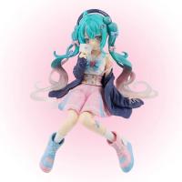 Toystoreshop 14Cm FuRyu รูปอะนิเมะ Miku VOCALOID Hatsune,ก๋วยเตี๋ยวที่วางของจำลองรถโมเดลตัวการ์ตูนพีวีซีตกแต่งเคสคอมพิวเตอร์ตั้งโต๊ะเป็นของขวัญ