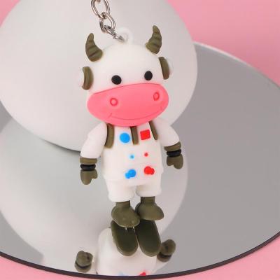 พวงกุญแจตุ๊กตาวัวรูปวัวอวกาศทำจากพีวีซีรูปสัตว์ประดับประตูพวงกุญแจรูปวัวแฟชั่น