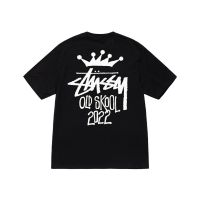 เสื้อยืด STUSSY OLD SKOOL 22 เสื้อยืดแขนสั้นเนื้อผ้าฝ้ายแฟชั่นพิมพ์ลายสําหรับผู้หญิงและผู้ชาย