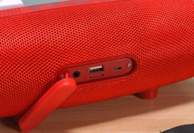 ลำโพงไร้สาย รุ่น TG-189 แบตเตอรี่ 2,400 mAh เสียงดีเกินตัว มีสายสะพาย ...