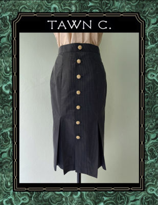 TAWN C. - Silver Pinstripe Jacquard Gracie Skirt กระโปรงสอบผ้าทอลายแต่งกระดุมทอง