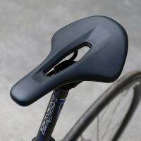 SELLE ROYAL Bicycle เบาะนั่งจักรยานเสือภูเขาแบบบาง,เบาะโฟมระบายอากาศได้ดีเบาะหนังอาน PU นุ่มป้องกันการลื่นไถล