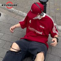 KYUSHUAD เสื้อยืดผู้ชายอินเทรนด์เสื้อกีฬาเจอร์ซี่ย์แขนสั้นหลวมมีสไตล์คอวีแขนสั้น