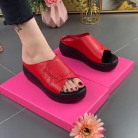 Beach Slippers Ladies Leather Flip Flops Summer Platform Slippers Female Slippers Non-Slip Fashion Women Slippers Size 35-40