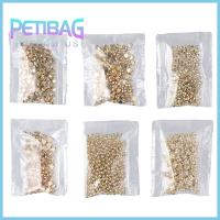 PETIBAG 1200 Pieces กำไลข้อมือสร้อยข้อมือ สร้อยคอสำหรับผู้หญิง ลูกปัดรูปหัวใจ ลูกปัดเหลี่ยมเพชรพลอย ดอกไม้ลูกปัดลูกปัด การทำเครื่องประดับ ชุดลูกปัดสเปเซอร์ ลูกปัดกลมกลม ลูกปัดรูปดาว ลูกปัดหลวมๆ