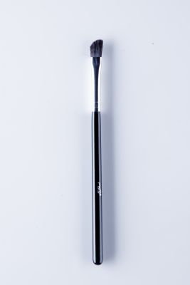Lady Q Crease eye shadow Brush large size แปรงคัดเบ้าตาขนาดใหญ่ –  สีดำ (LQ-018)