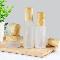 【YP】 30ml/50ml/80ml/10g/20g/30g Bottle Space-saving Matte with Wood Grain Lid Glass Cosmetics Spray for