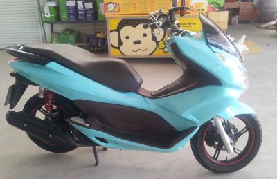 ชุดสี PCX 125 งานเกรดส่งของญี่ปุ่น สำหรับปี2010-2013  มีหลายสีให้เลือก งานแท้ใต้หวัน