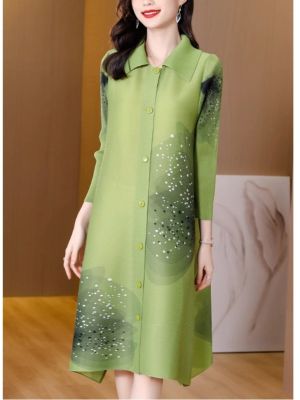 2023 Hot High-end MiyakeจีบLapel Dress  ใหม่ฤดูใบไม้ร่วงหรูหราขนาดใหญ่หลวมพิมพ์แม่ฤดูใบไม้ผลิเสื้อชุด