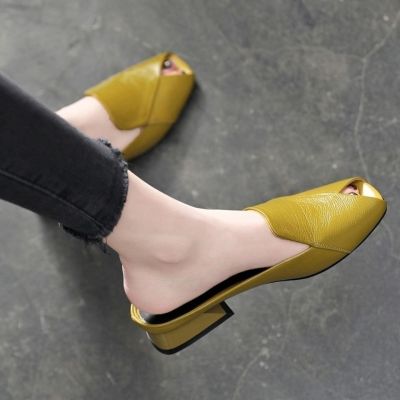 ☌▬♟ Dragonfly brand genuine leather yellow sandals for women 2023 summer new style open toe flat bottom fish mouth versatile thick heel half slippers