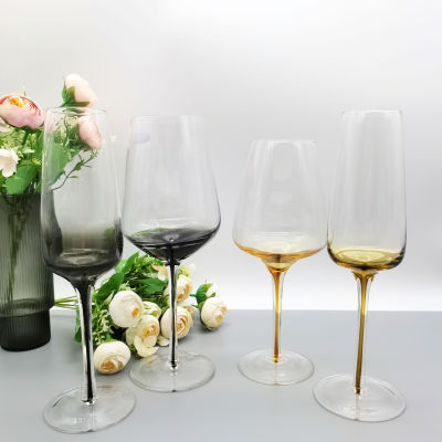แก้วกาแฟลายแก้วไวน์แดงที่สร้างสรรค์ภาชนะใส่เถ้าคริสตัลสีเหลืองอำพันชุดแก้วไวน์แชมเปญถ้วยลิง