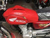 ☋☃❀ Wuyang Honda CG125 Universal ฝาครอบถังน้ำมันเชื้อเพลิงรถจักรยานยนต์แบบหนาครีมกันแดดกันน้ำทนต่อการสึกหรอกระเป๋าติดถังน้ำมันเชื้อเพลิง Knight