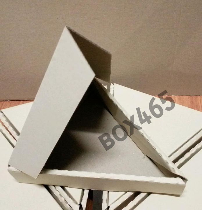 กล่องสำหรับ-พิซซ่าชิ้น-slice-pizza-ของถาด12นิ้ว-กล่องสามเหลี่ยม-ผลิตโดย-box465