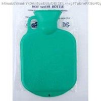 HKT ถุงน้ำร้อน LUT Hot water bottle เล็ก ขนาด 0.7 ลิตร (คละสี) ถุงประคบร้อน  กระเป๋าน้ำร้อน  กระเป๋าน้ำร้อนไฟฟ้า